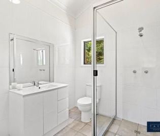 Peaceful 3-Bedroom Home in Leafy Strathdickie - Photo 5