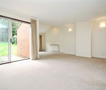 3 bedroom terraced house to rent - Photo 1