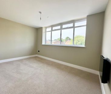 2 bed flat to rent in Sheffield Road, Barnsley, S70 - Photo 2