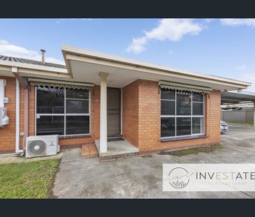 Modern 2-Bedroom Unit in Prime Wendouree Location! - Photo 4