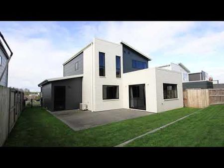 Stunning home in Flagstaff, partially furnished - Photo 3