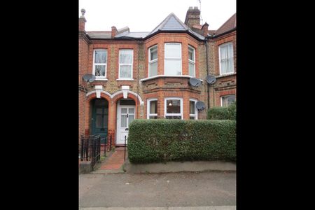 1 Bed Flat, Cornwallis Road, E17 - Photo 2