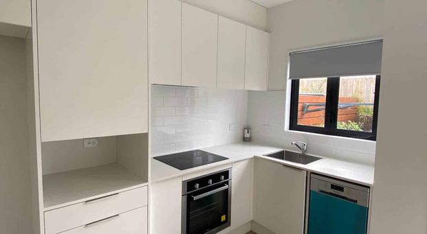 Tidy and comfortable unit in Central Pukekohe - Photo 1