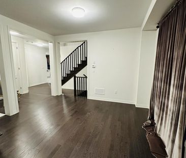 For Lease - 5 Bluebird Boulevard, Adjala-Tosorontio, Ontario - Photo 2