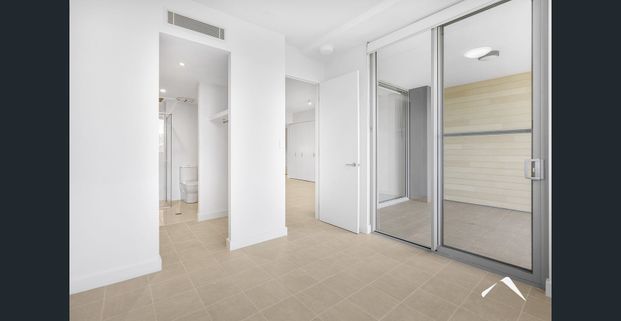 2 x 2 apartment in prime inner city location - Photo 1