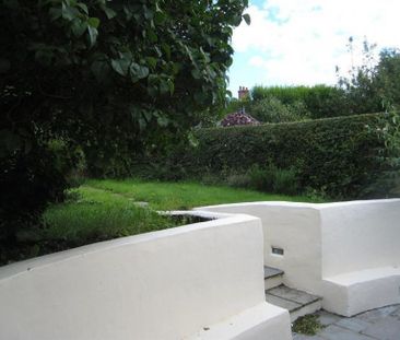 3 Bedroom Semi Detached To Let - Photo 2