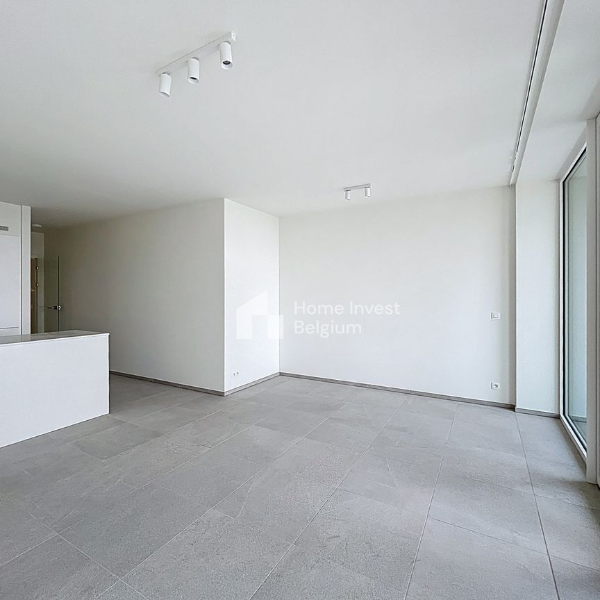 Live with the owner - 4-bedroom apartment - Photo 1