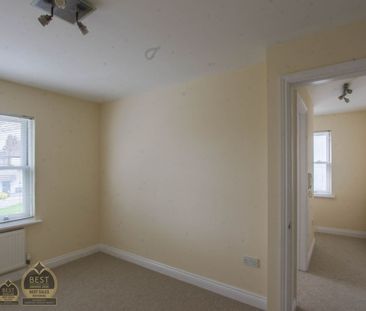 2 Bedroom - Photo 2