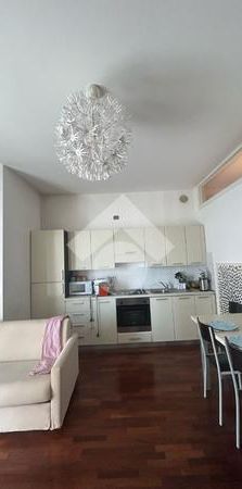 Monolocale in affitto - Photo 2