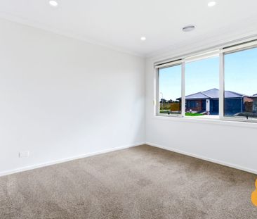 Comfortable Living in Mickleham - Photo 6