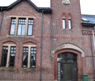 2 bedroom flat to rent - Photo 3