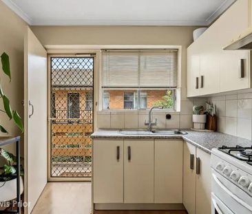 Prestige, Position & Pure Convenience in St Peters - Photo 6