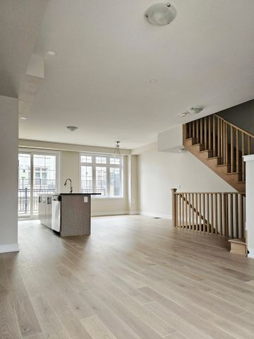 For Lease - 4 Guardhouse Crescent, Markham, Ontario - Photo 4