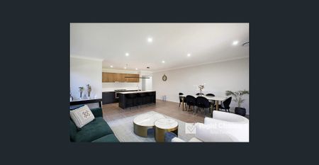 Single Level Family Home - Photo 4