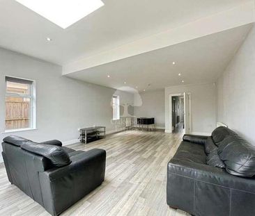 Elmshott Lane, Slough, Cippenham, SL1 - Photo 1