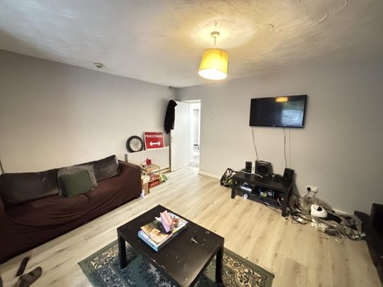 1a Cumberland Road, Leeds, LS6 2EJ - Photo 1