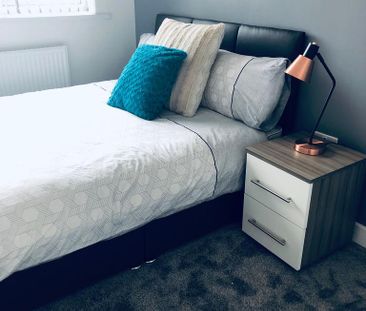 1 bedroom in a house share to rent - Photo 4