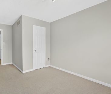 For Lease - 2456 LAZIO Lane, Oakville, Ontario - Photo 5