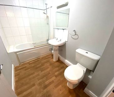 Apartment to rent in Dublin, Clondalkin - Photo 6