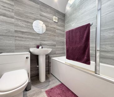 3 bedroom property to rent - Photo 3