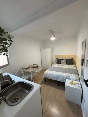 Carrer Colón, Paiporta, Valencian Community 46200 - Photo 1