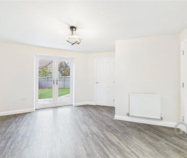 3 bedroom semi-detached house to rent - Photo 2