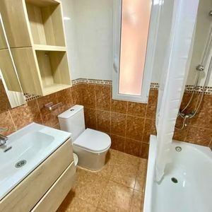 Avinguda de la Plata, Valencia, Valencian Community 46013 - Photo 2