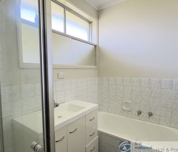 Prime Location Family Home - Photo 4