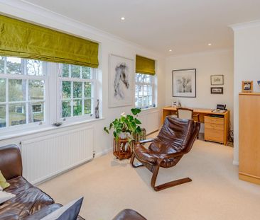 4 bedroom semi-detached house to rent - Photo 2