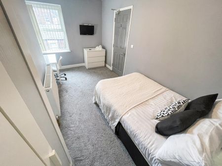 5 bedroom house to rent - Photo 3