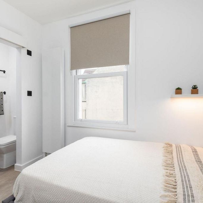 House share to rent - Photo 1
