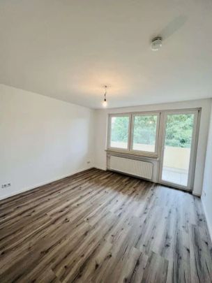 Moderne 2-Zimmer-Wohnung mit Balkon in Oberursel-Stierstadt - Foto 1