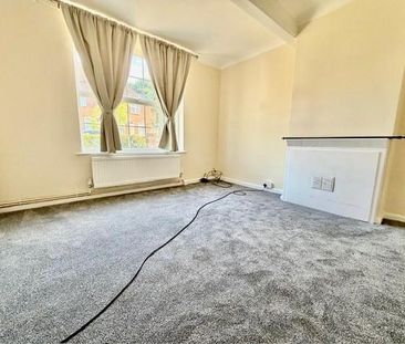 2 bedroom semi-detached house to rent - Photo 2
