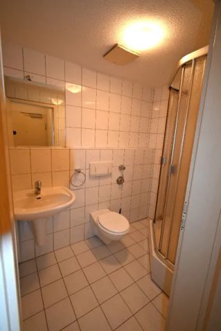 ***** Charmantes Appartement mit überdachtem Balkon in Solingen-Merscheid...***** - Foto 4