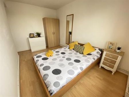 Manchester Road Room A - Photo 2