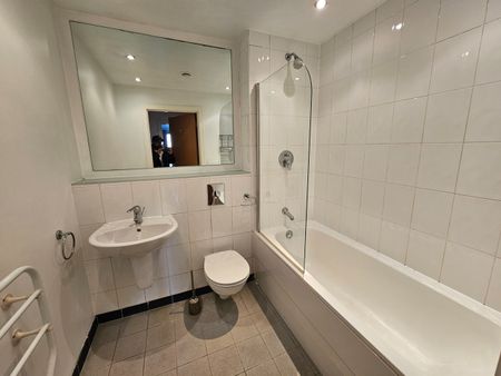 3 Bed Flat, Santorini, LS12 - Photo 3