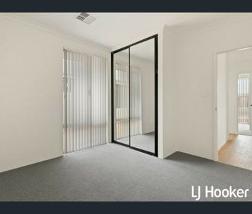 5 Quadrant Parkway, Byford, WA 6122 - Photo 1