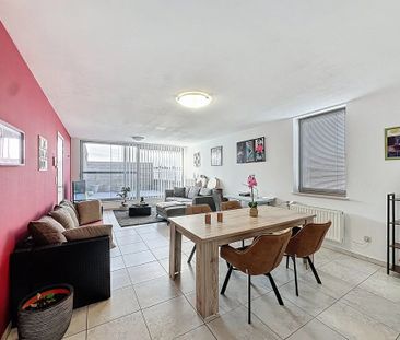Ruim appartement in het centrum met groot terras, 1 slaapkamer, sta... - Foto 1