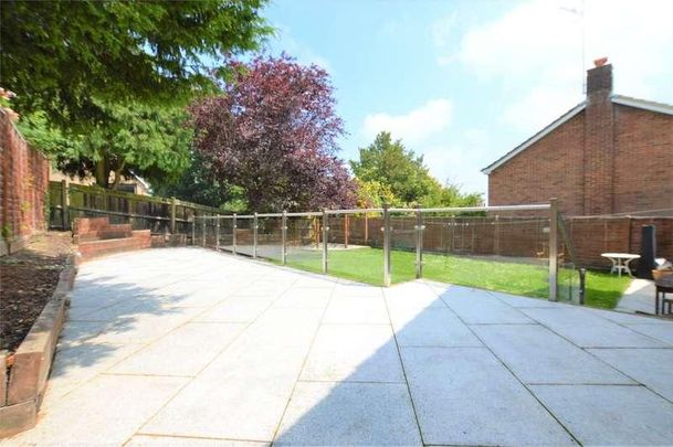 Coniston Way, Reigate, RH2 - Photo 1