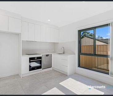 Kingsdene Estate Living! - Photo 3