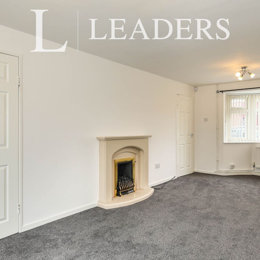 3 bedroom house to rent Tyne Way, Newcastle, ST5 - Photo 1