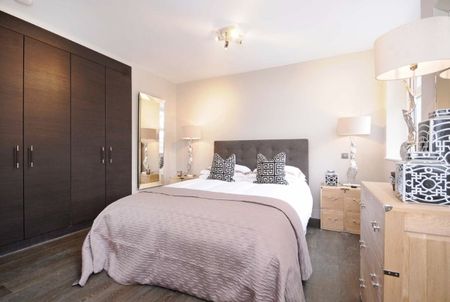 3 bedroom flat to rent - Photo 4