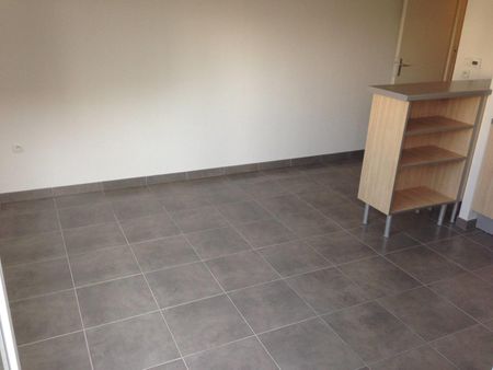 location Appartement T2 DE 41.14m² À COLOMIERS - Photo 3