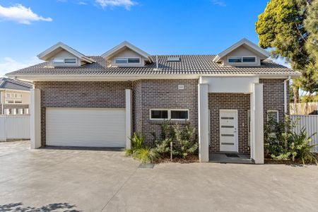 9/117 Stoddart Street, Roselands NSW 2196 - Townhouse For Rent | Domain - Photo 5