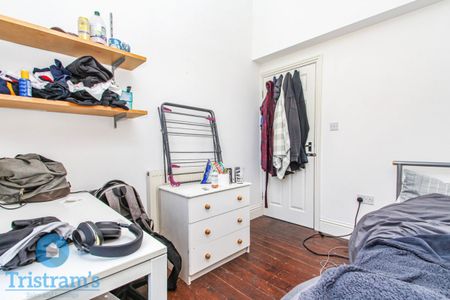 6 bed Mid Terraced House for Rent - Photo 3