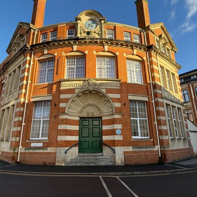 Sherborne Road, Yeovil, Somerset - Photo 1