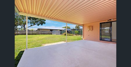 LOW-SET FAMILY HOME - CENTRAL TO EVERYTHING THAT MATTERS - Photo 4