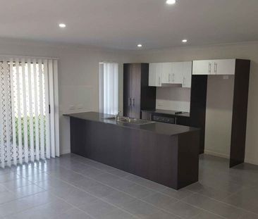 CABOOLTURE - CONVENIENT & TIDY - Photo 6