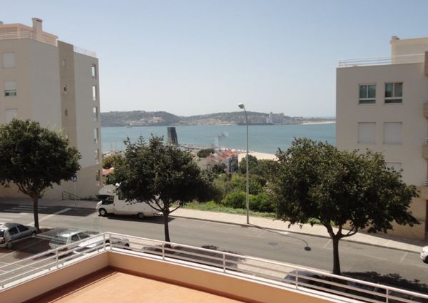 Apartamento T3 em Lisboa