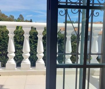 Luxury Semidetached House for rent in Estepona, Spain - Photo 4